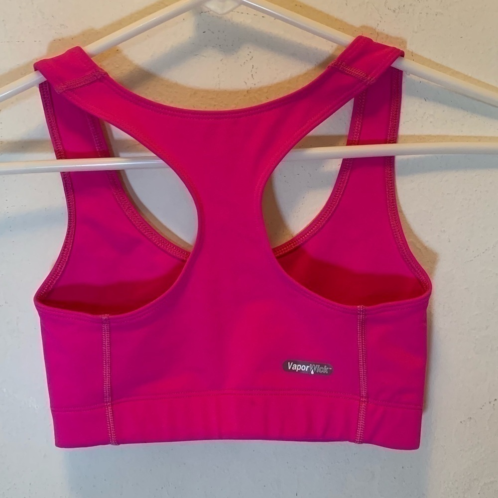 The Northface Sports Bra in hot pink - Picture 2 of 4